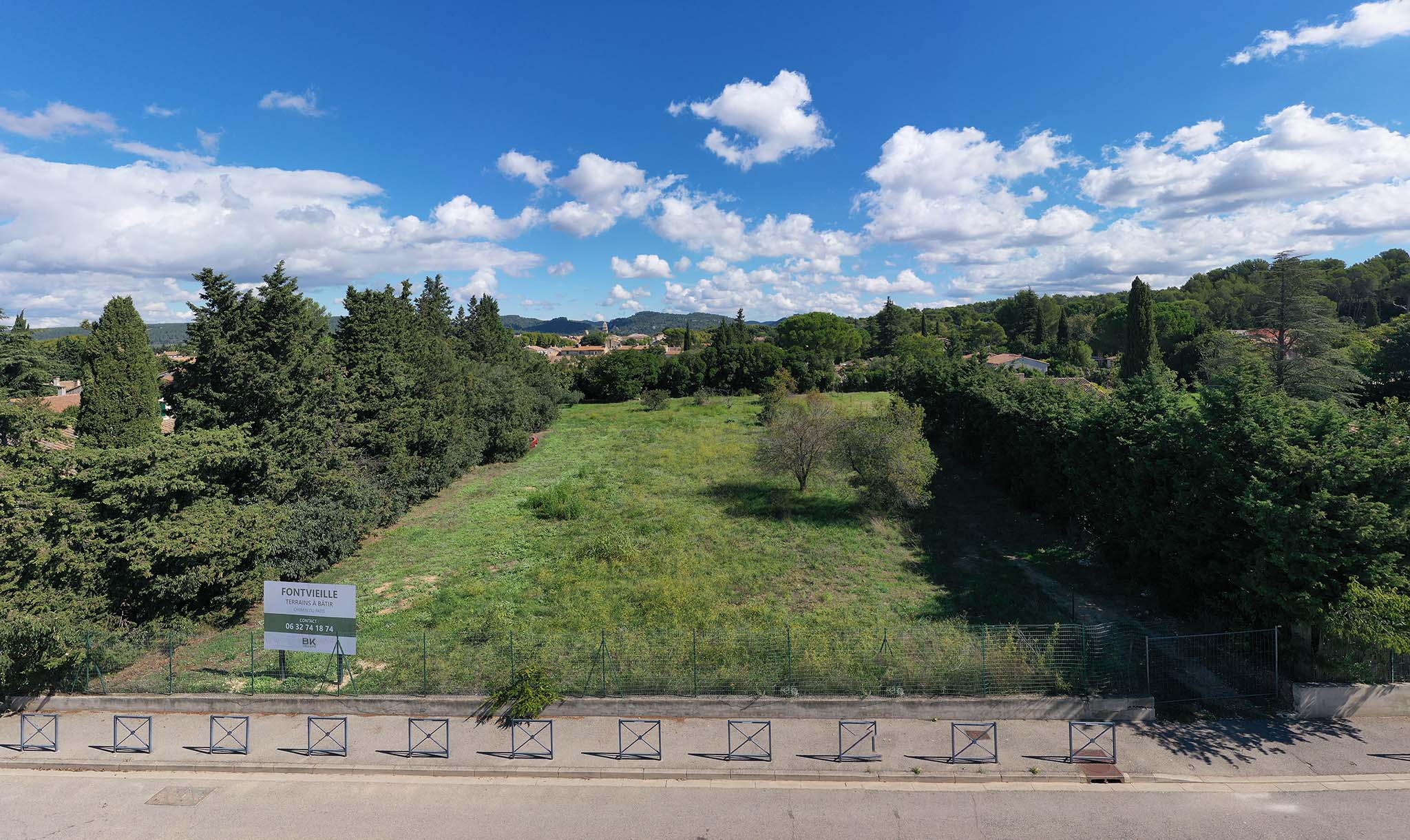 Vue aérienne du terrain — Le Chemin des Écoliers, Fontvieille